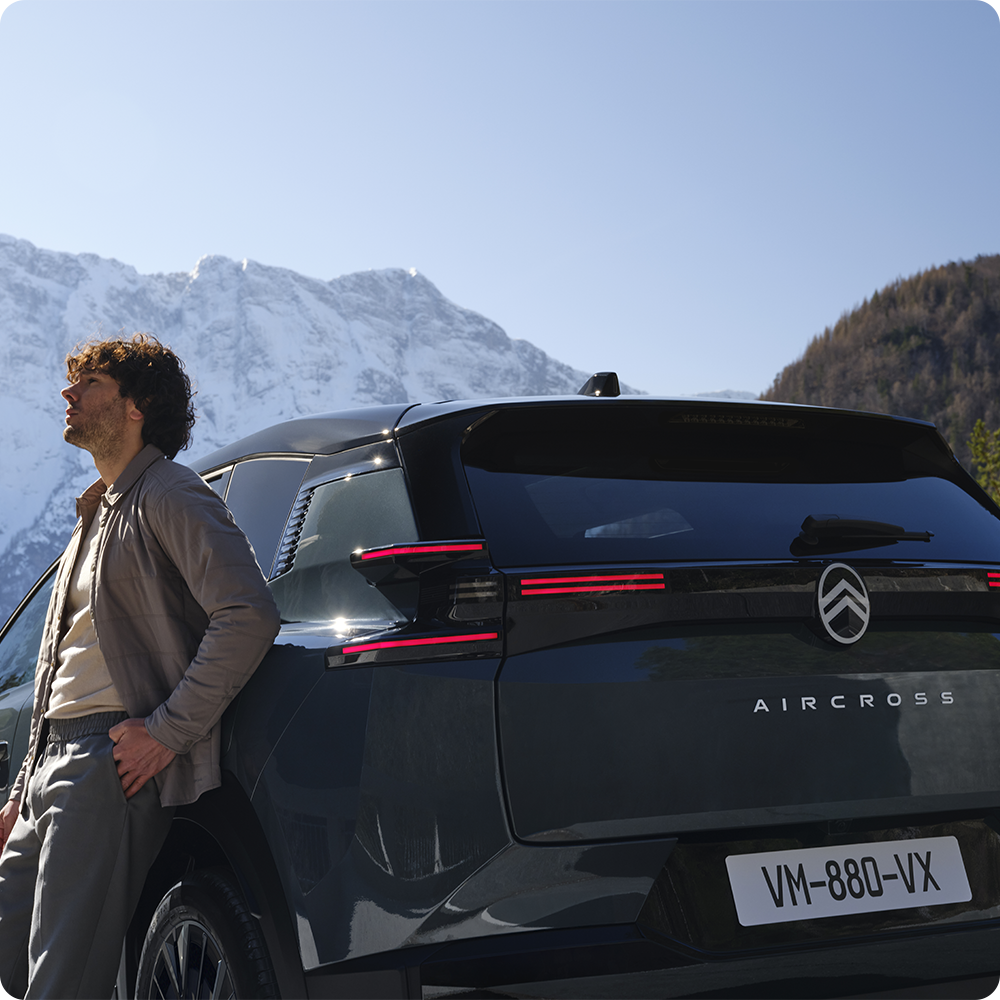 Rear view ë-C5 Aircross highlighting extended range, efficiency, safety and confident long‑distance driving freedom