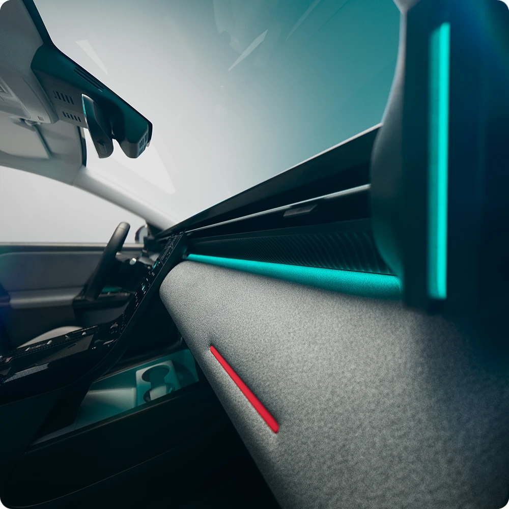 Close‑up of the ë-Citroën C5 Aircross interior showing sustainable materials and ambient lighting details